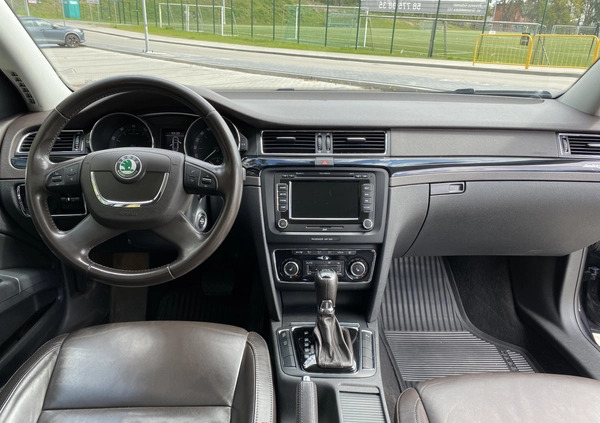 Skoda Superb cena 55000 przebieg: 168000, rok produkcji 2013 z Lipsko małe 154